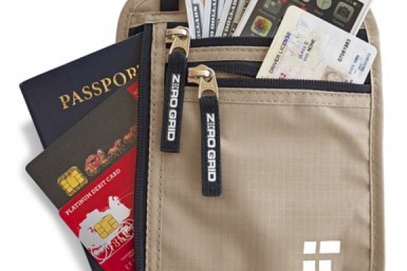 REVIEW – Zero Grid Neck Pouch Passport Holder & Travel Wallet